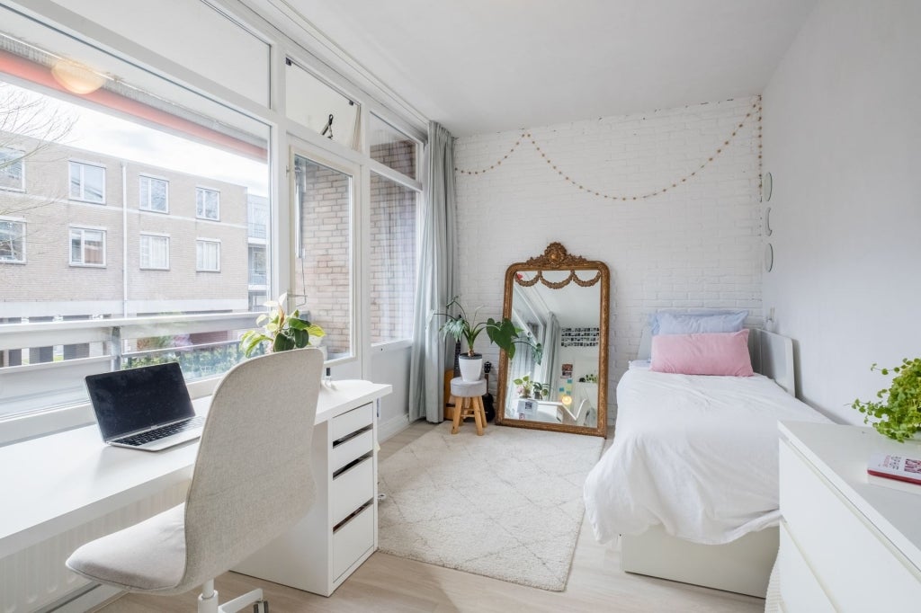 Woning te huur: Adriaan van Bergenstraat, Breda