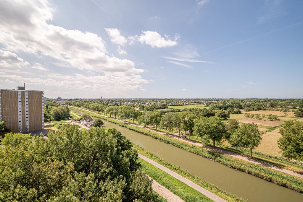 Appartement te huur: Burgemeester D. Kooimanweg 423, Purmerend