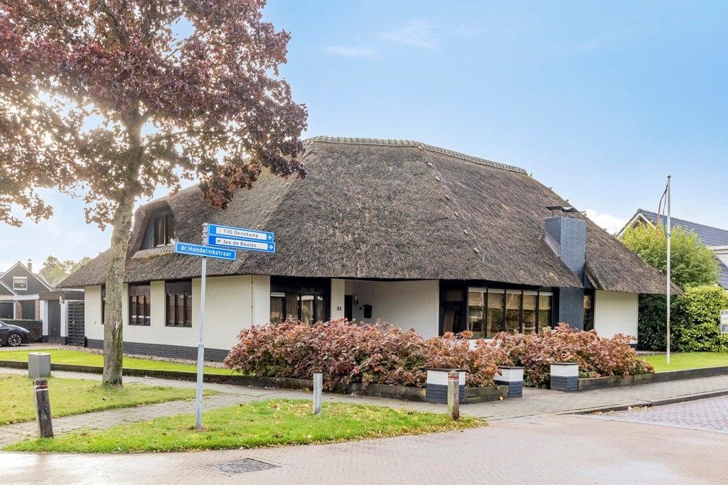 Huis dokter Hondelinkstraat 52 in Denekamp