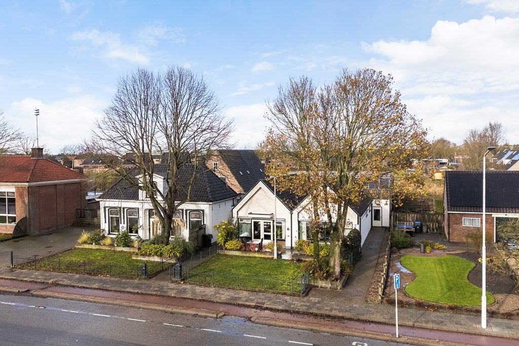 Huis Oosteinde 51 in St.-Jacobiparochie