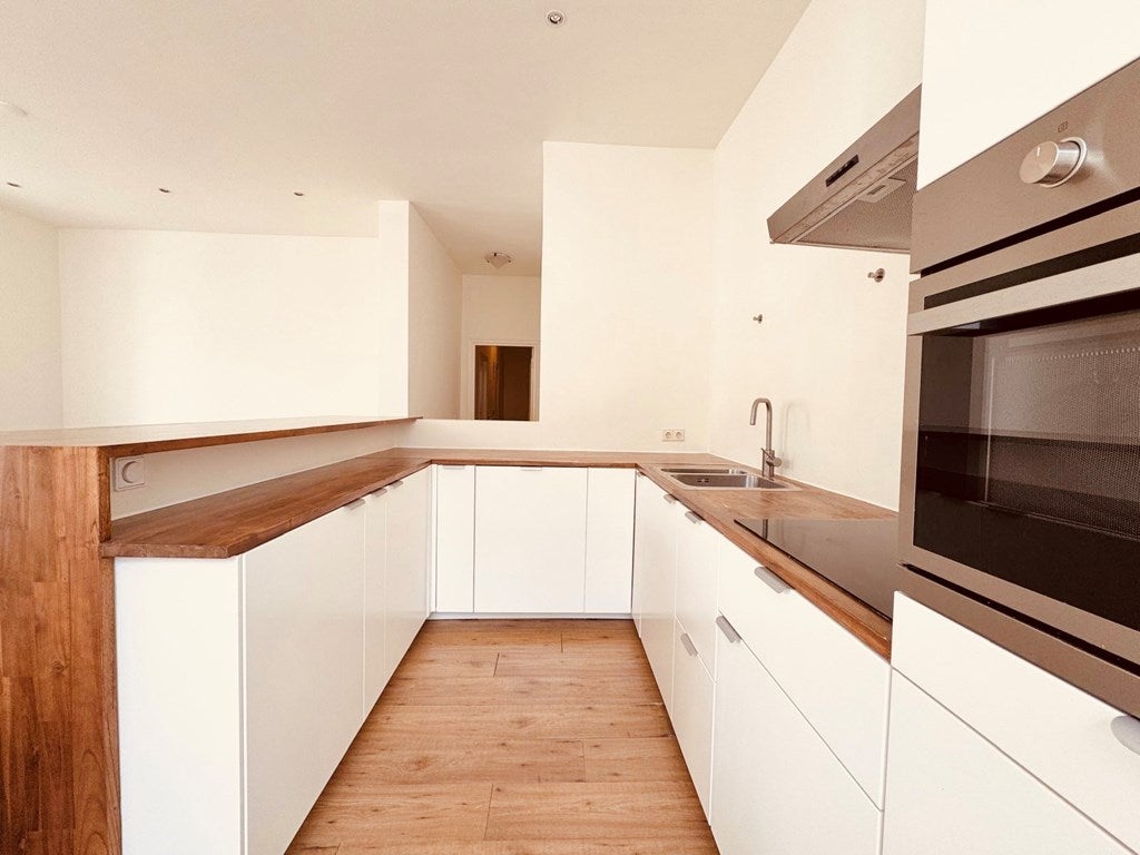 Woning te huur: Lomanstraat, Amsterdam