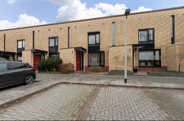 Huis Machteld Sandelijnslaan in Hendrik-Ido-Ambacht