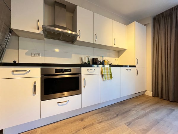 Appartement Randweg in Rotterdam