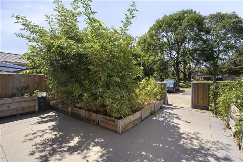 Tussenwoning te koop: Meidoornplein 13, Purmerend