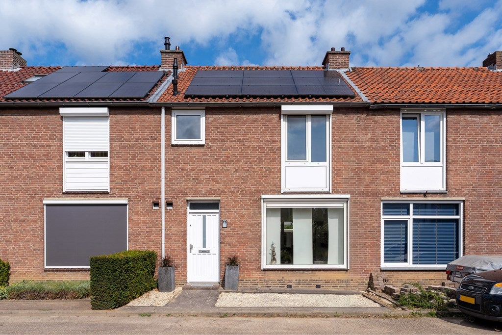 Huis Kerkstraat 25 in Sweikhuizen