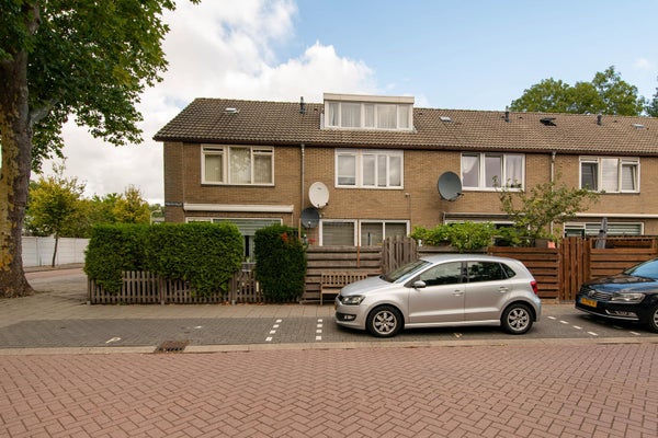 Huis te koop Pinasstraat 42 in Zaandam voor € 410.000