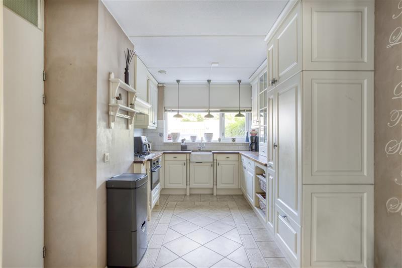 Hoekwoning te koop: Breitnerhof 127, Hoorn