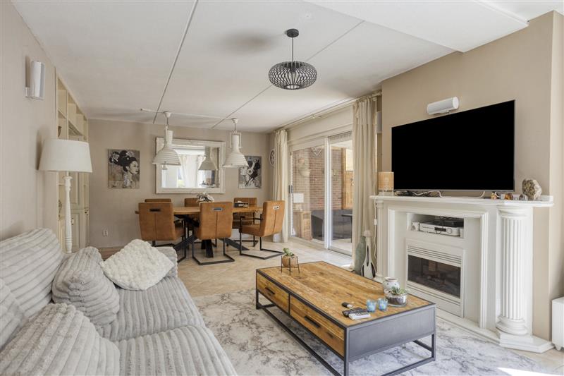 Hoekwoning te koop: Breitnerhof 127, Hoorn