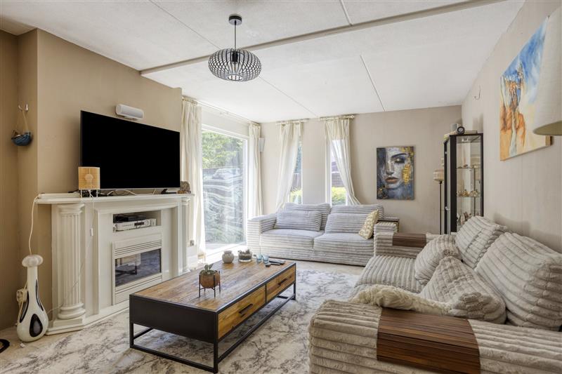 Hoekwoning te koop: Breitnerhof 127, Hoorn