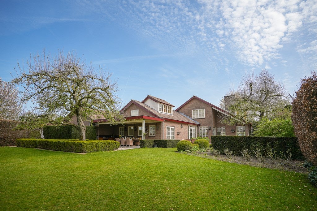 Huis Leerdamseweg 52 in Asperen