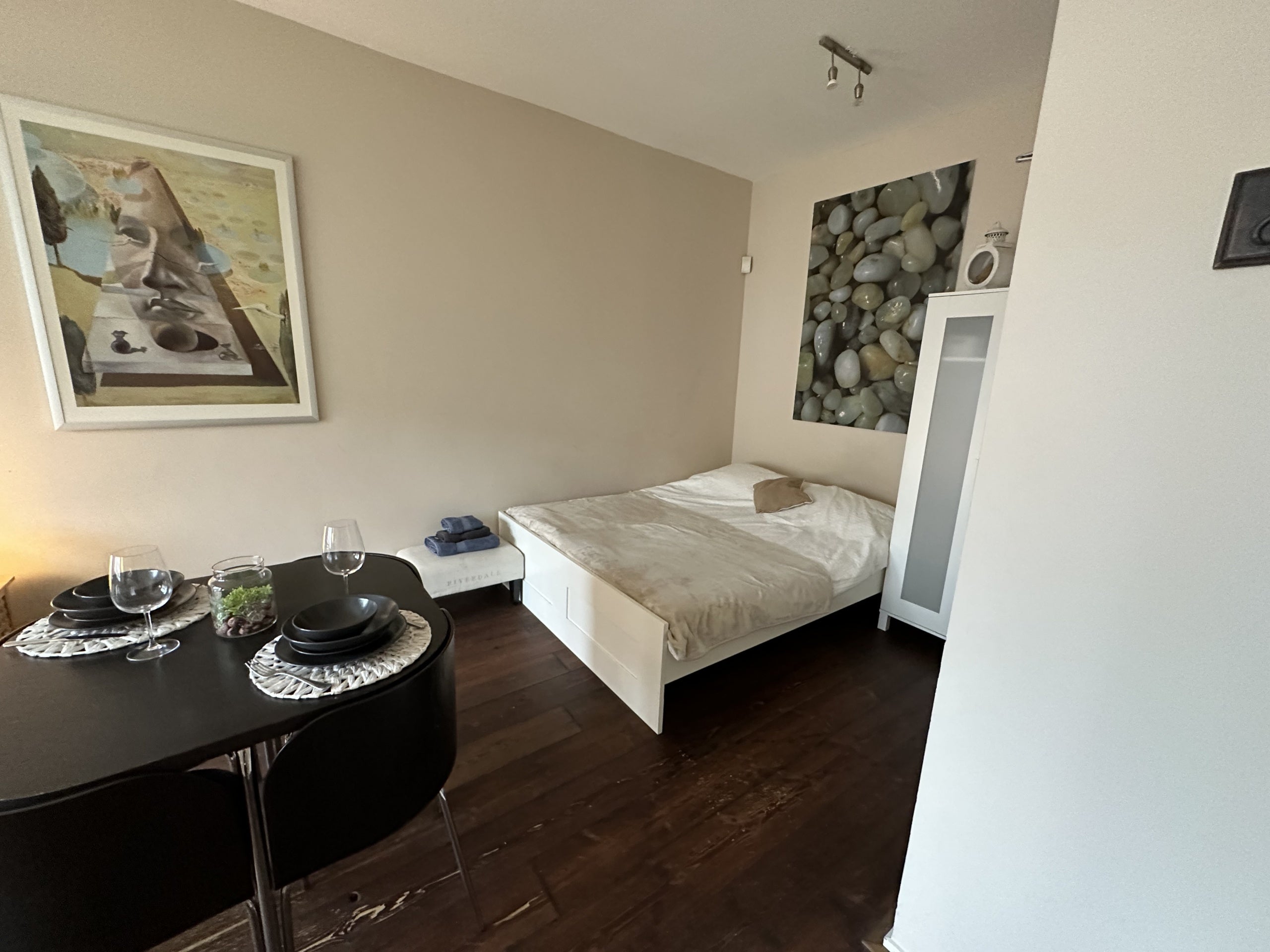 Studio te huur: Oudedijk, Rotterdam