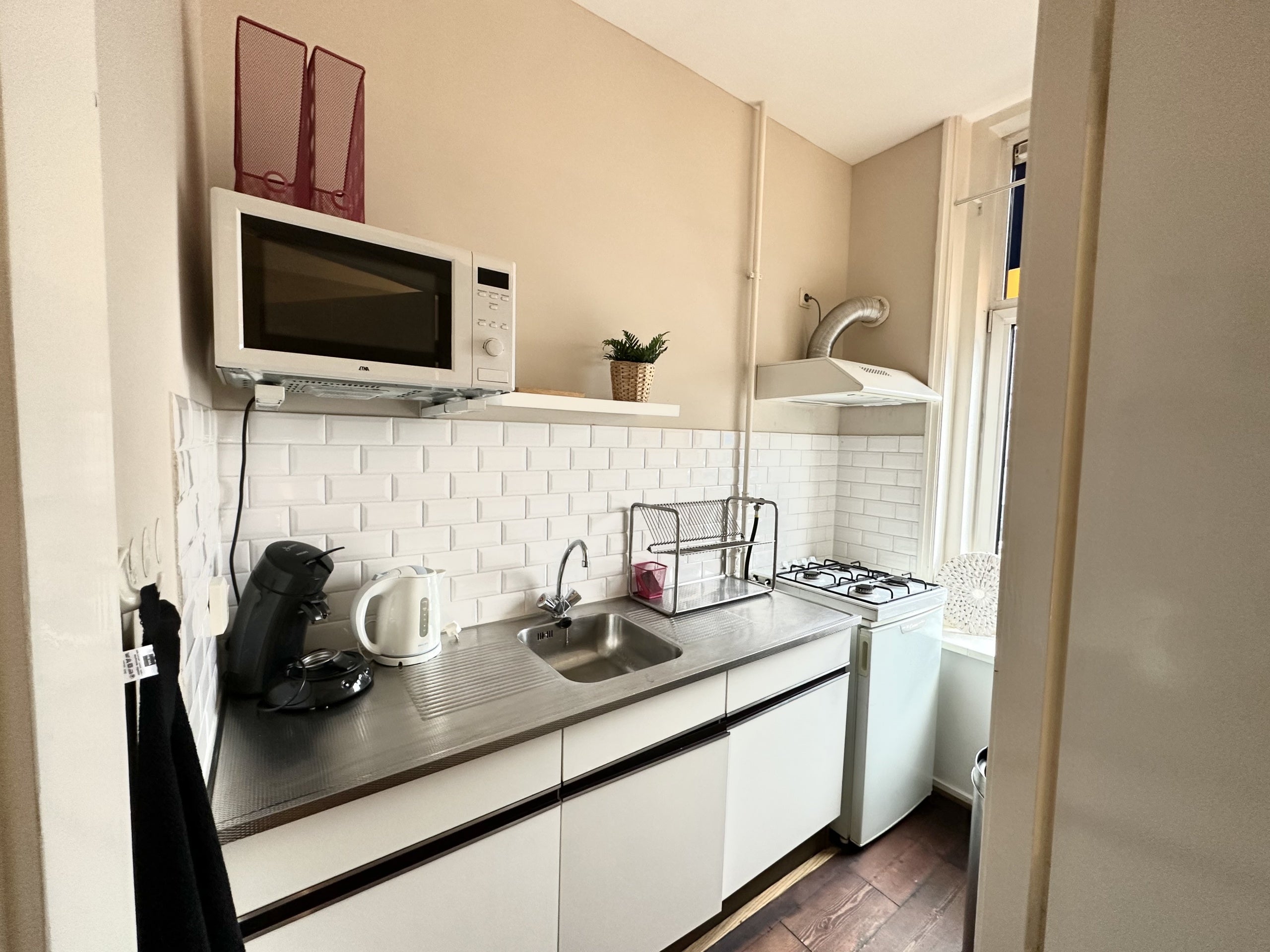Studio te huur: Oudedijk, Rotterdam