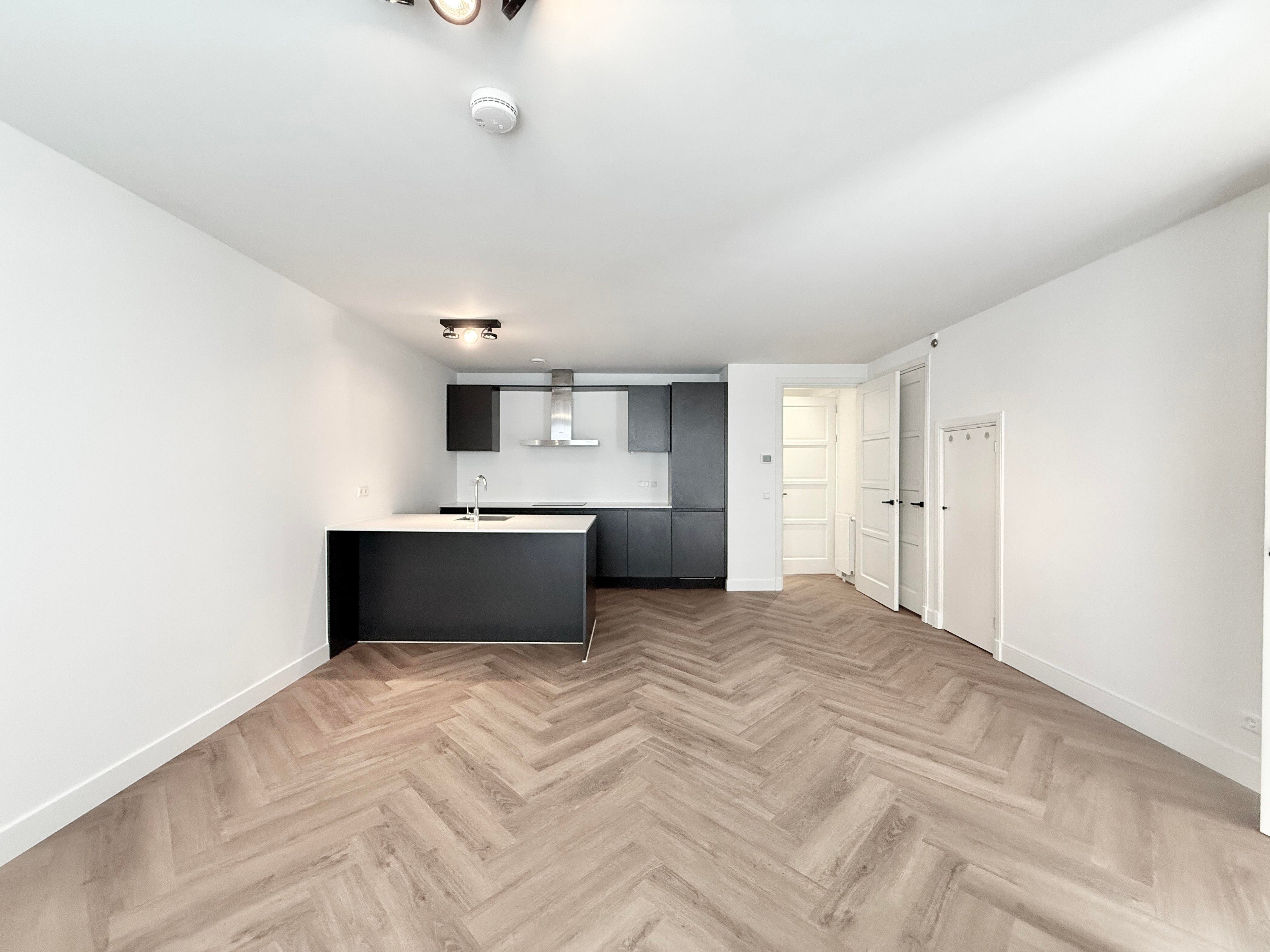 Flat Amazonenstraat
