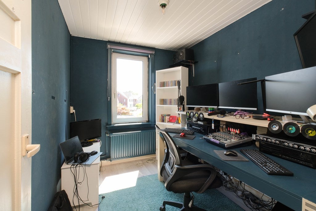 Tussenwoning te koop: Rietstraat 300, Almelo