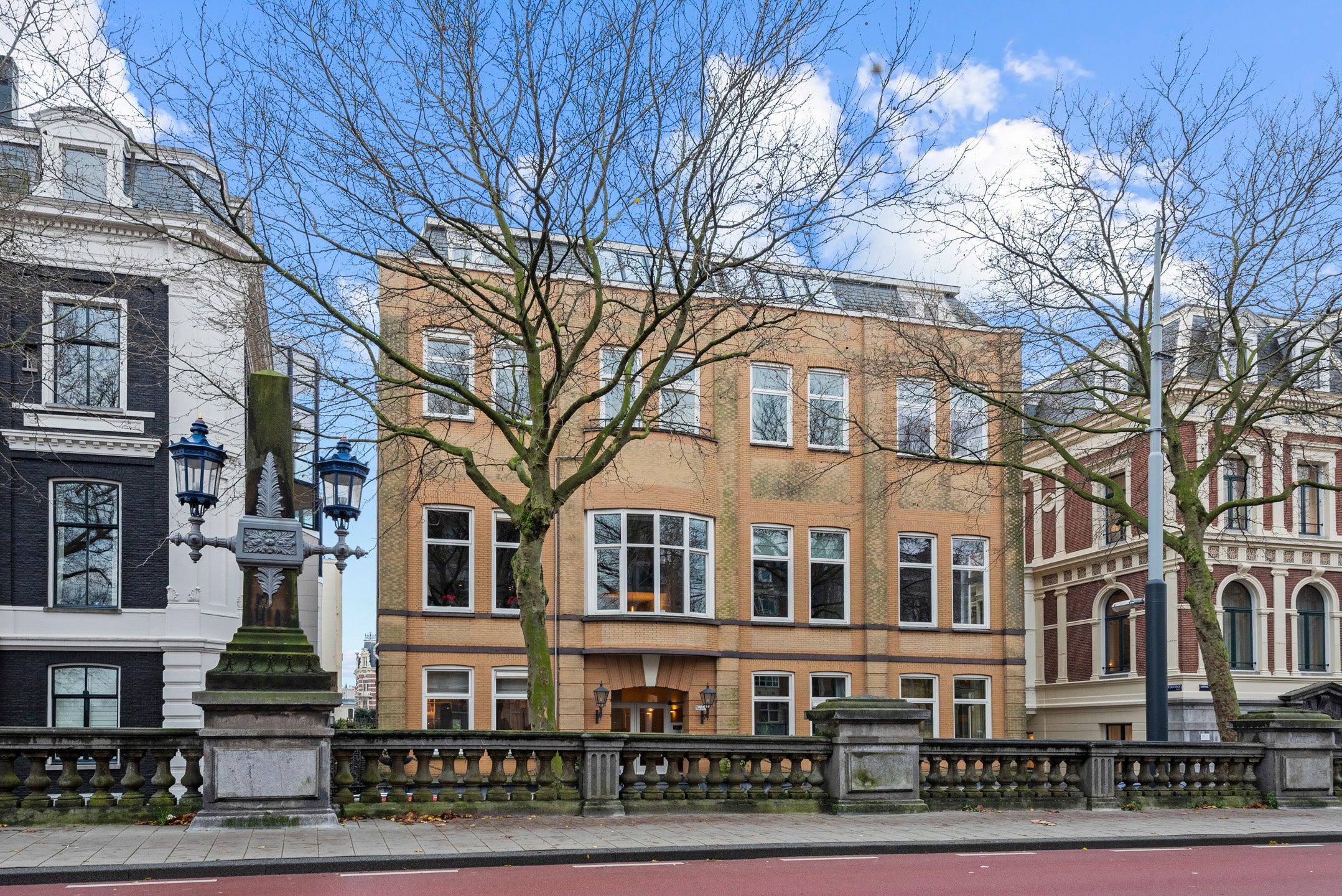 Flat Sarphatistraat 14 L