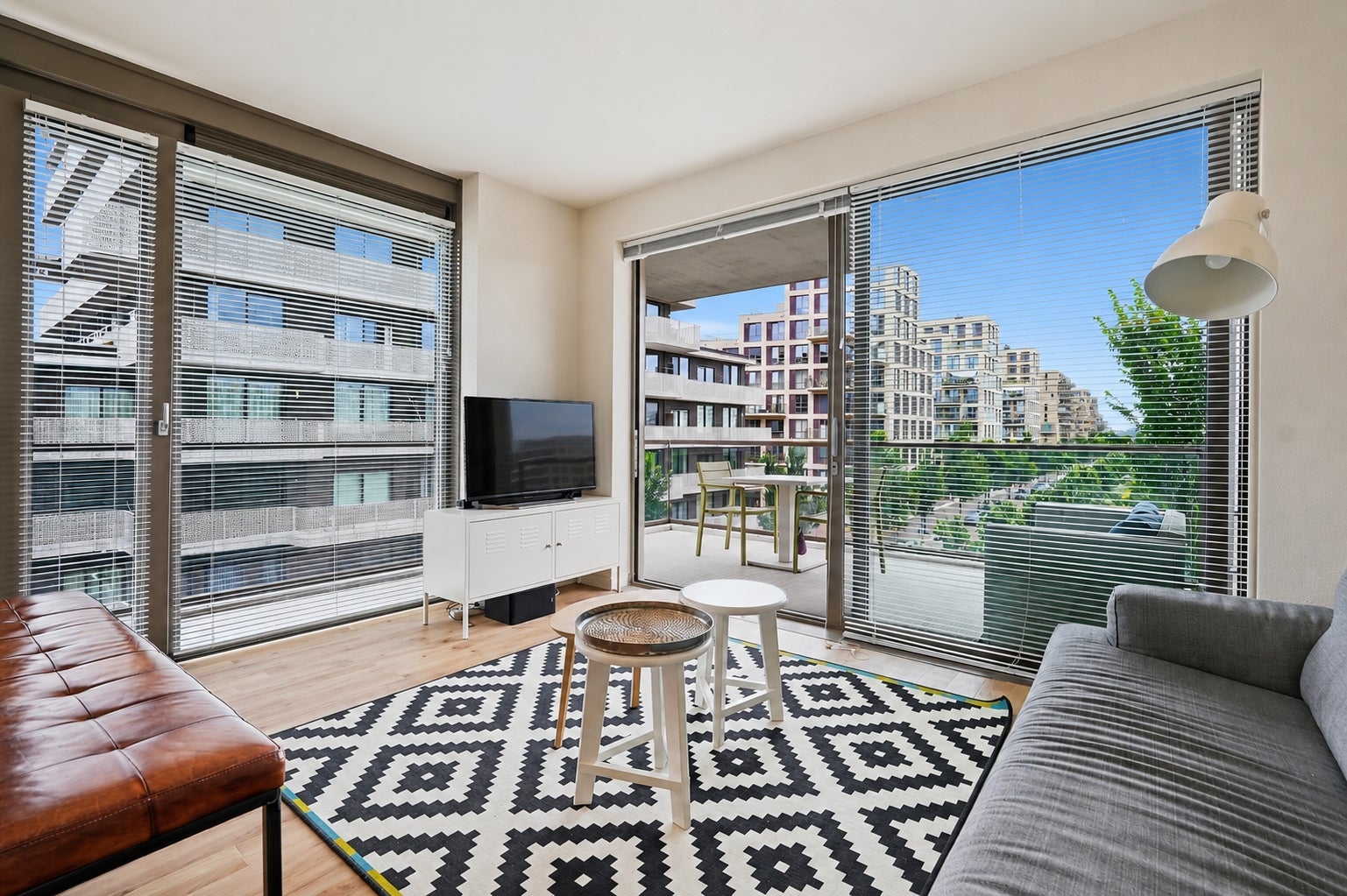 Flat Rie Mastenbroekstraat 49