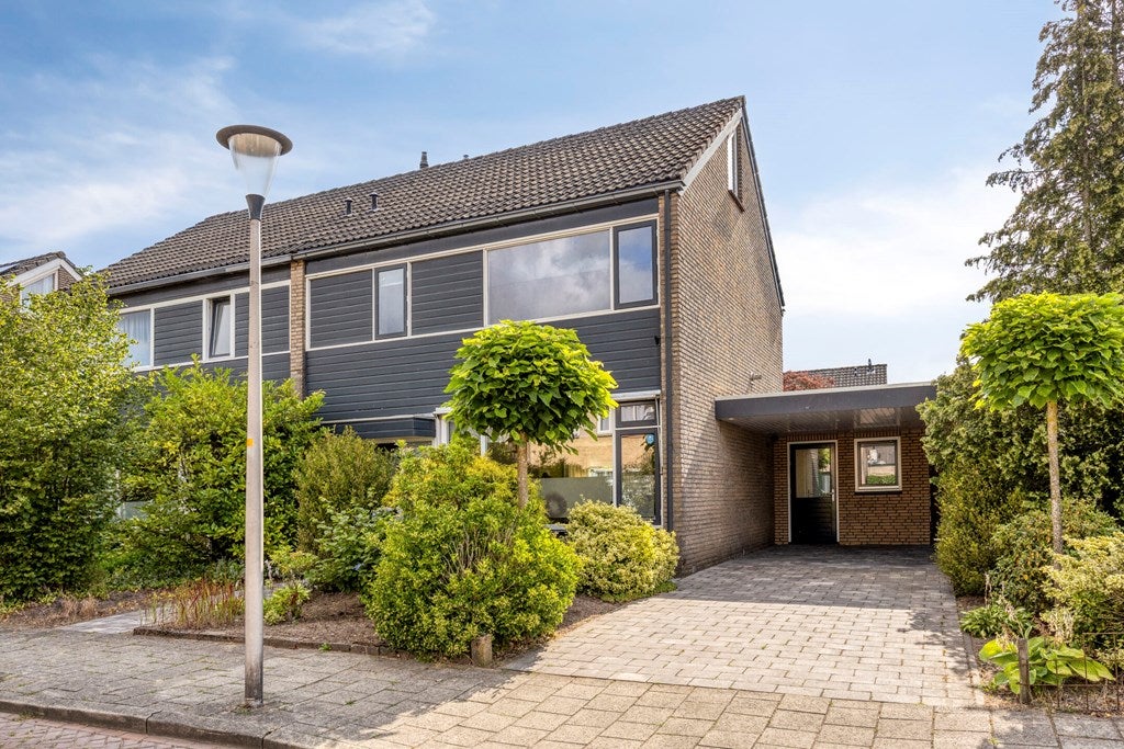 Huis Clematisstraat 25 in Denekamp