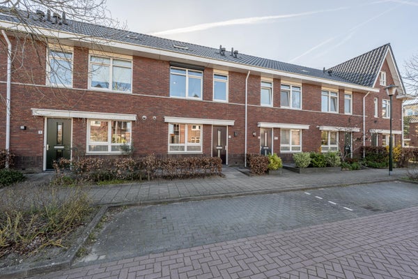 Cor Dirksestraat 7