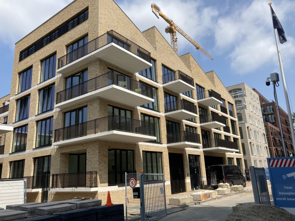 Flat Ir Kalffstraat 252 nieuw