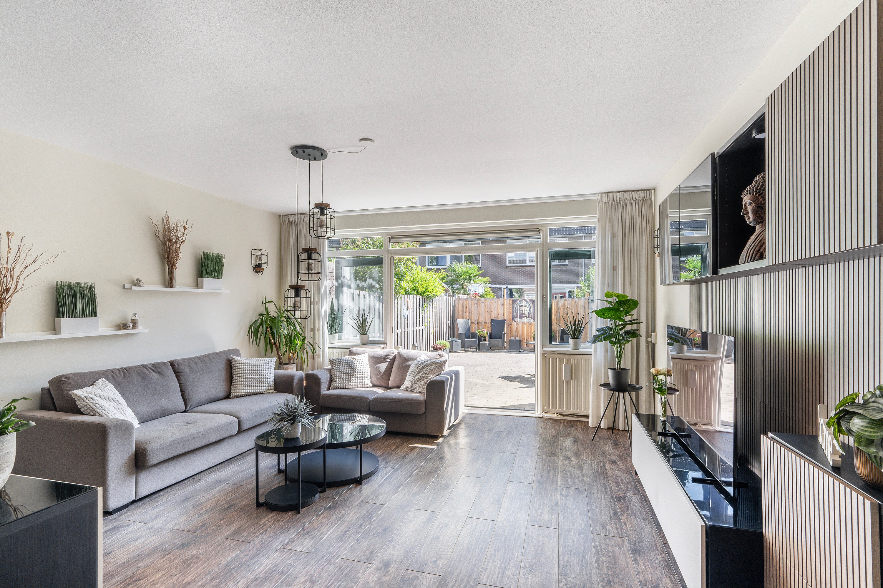Tussenwoning te koop: Frenkelpad 18, Schiedam