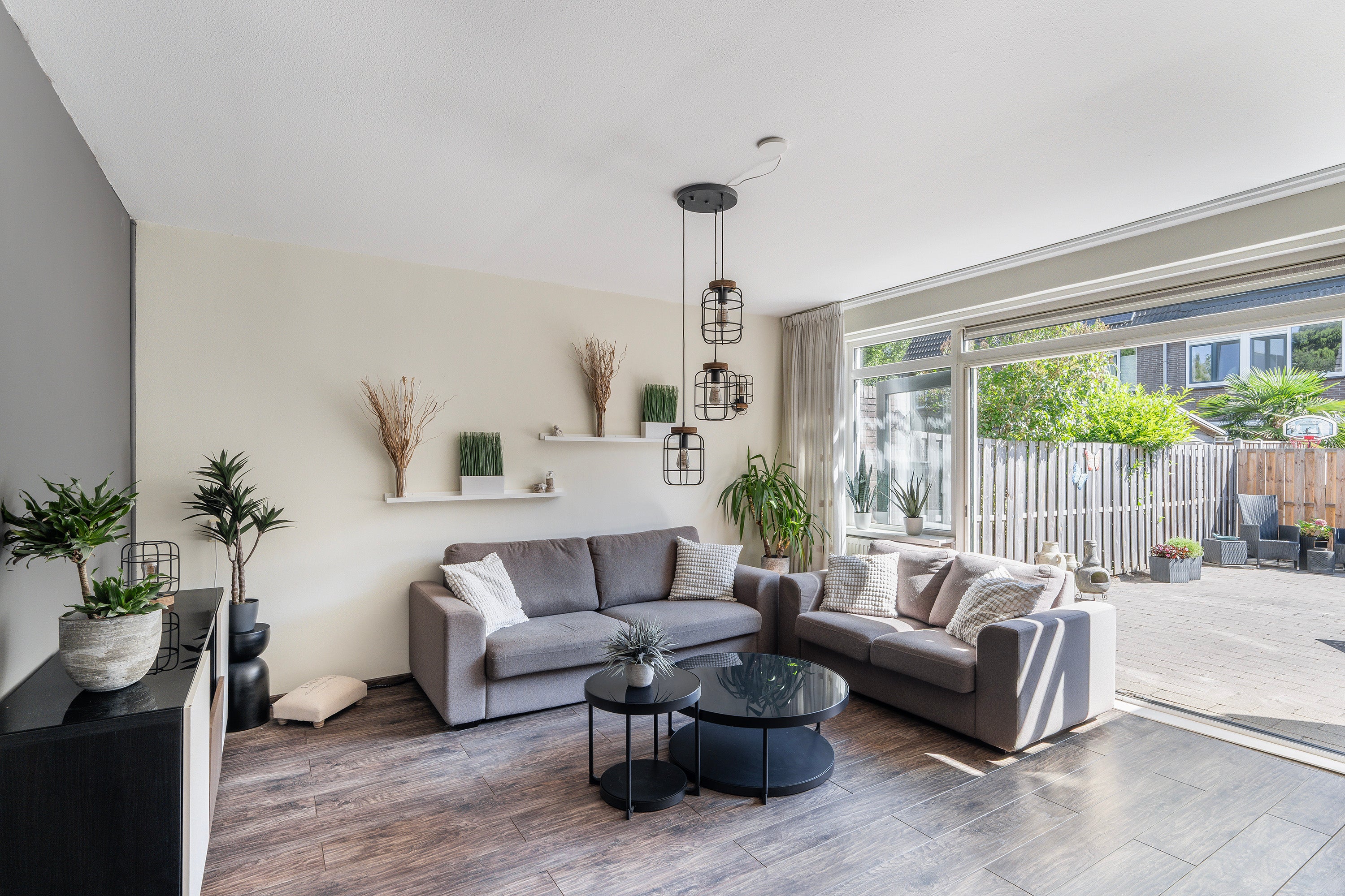Tussenwoning te koop: Frenkelpad 18, Schiedam