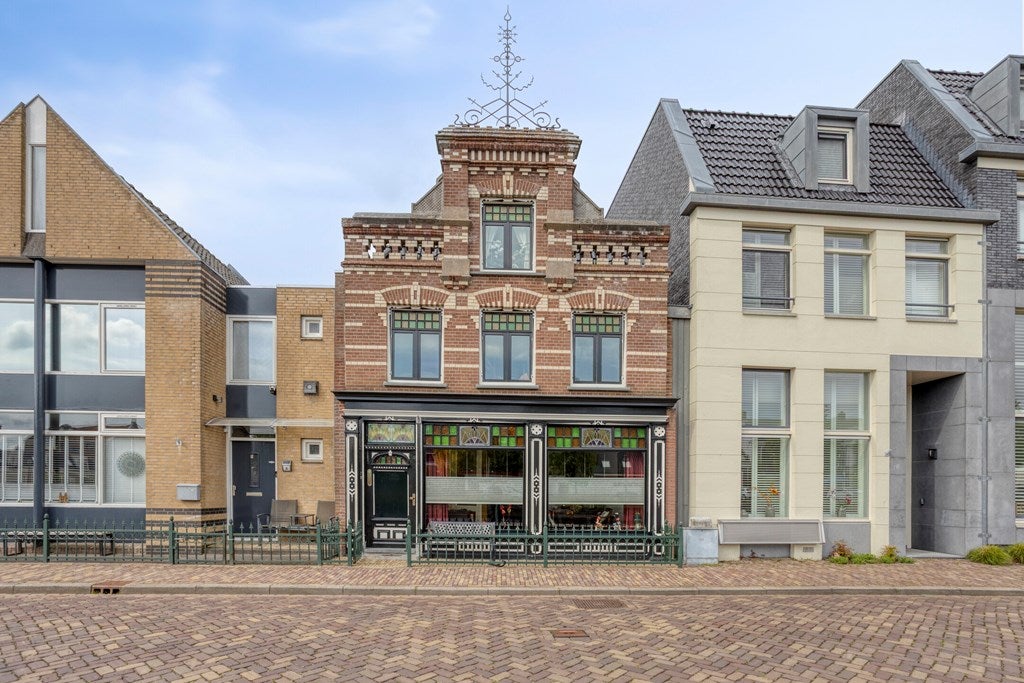 Huis Balthuskade 7 in Sneek