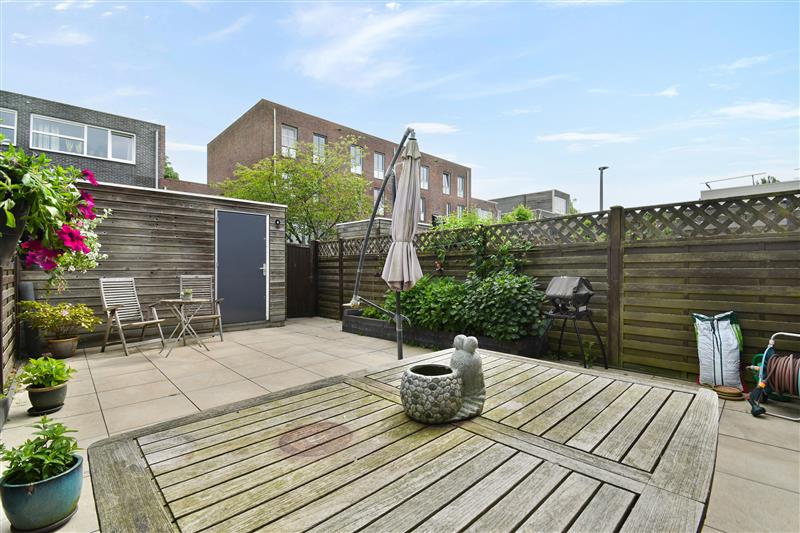 Tussenwoning te koop: Mattenbiesstraat 197, Amsterdam