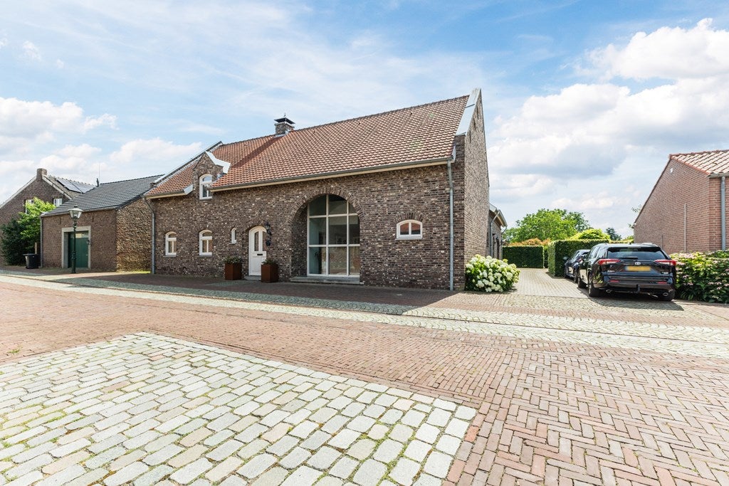 Huis Singelstraat West 1 in Stevensweert