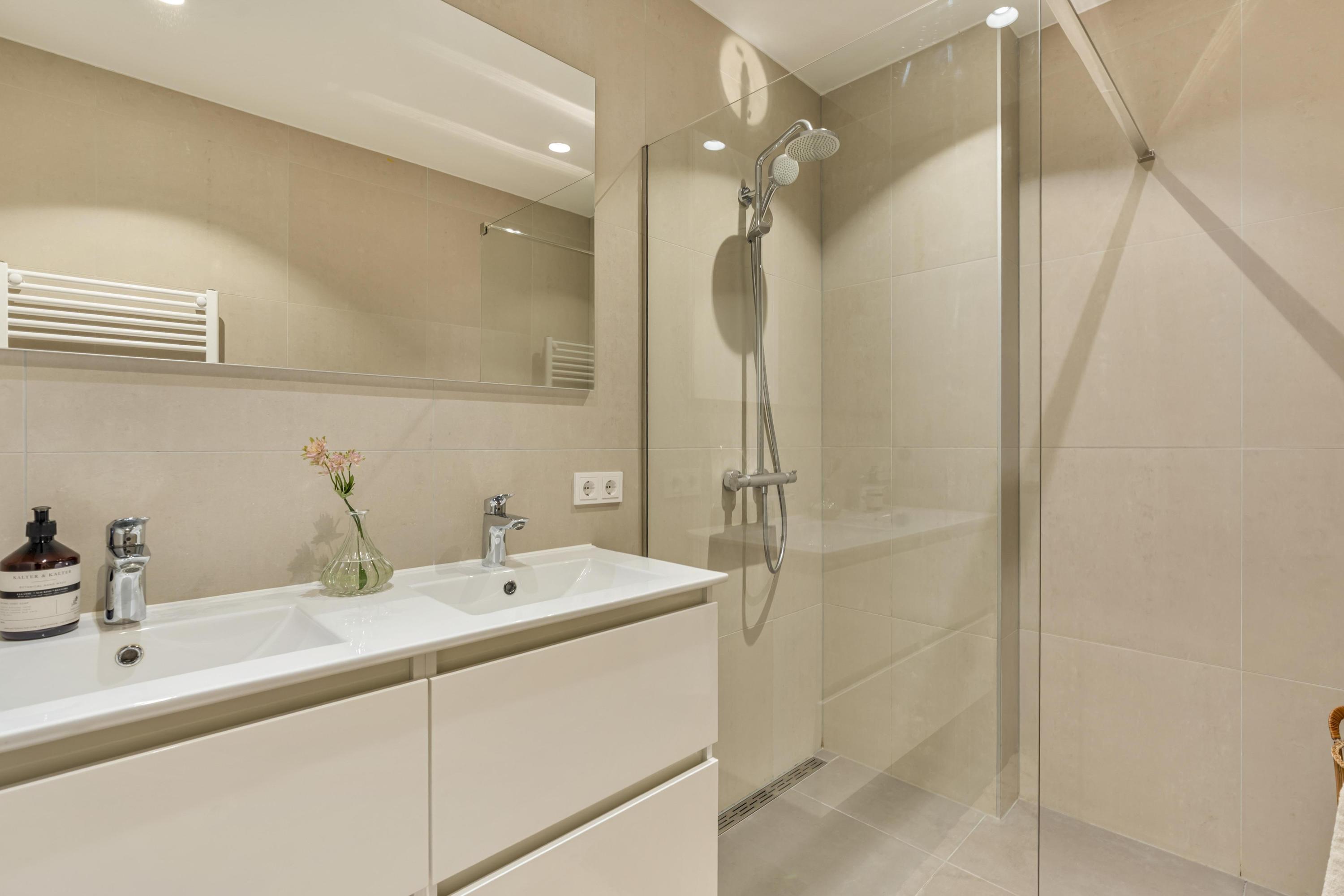 Appartement te koop: Eerste Van Swindenstraat 6-3, Amsterdam