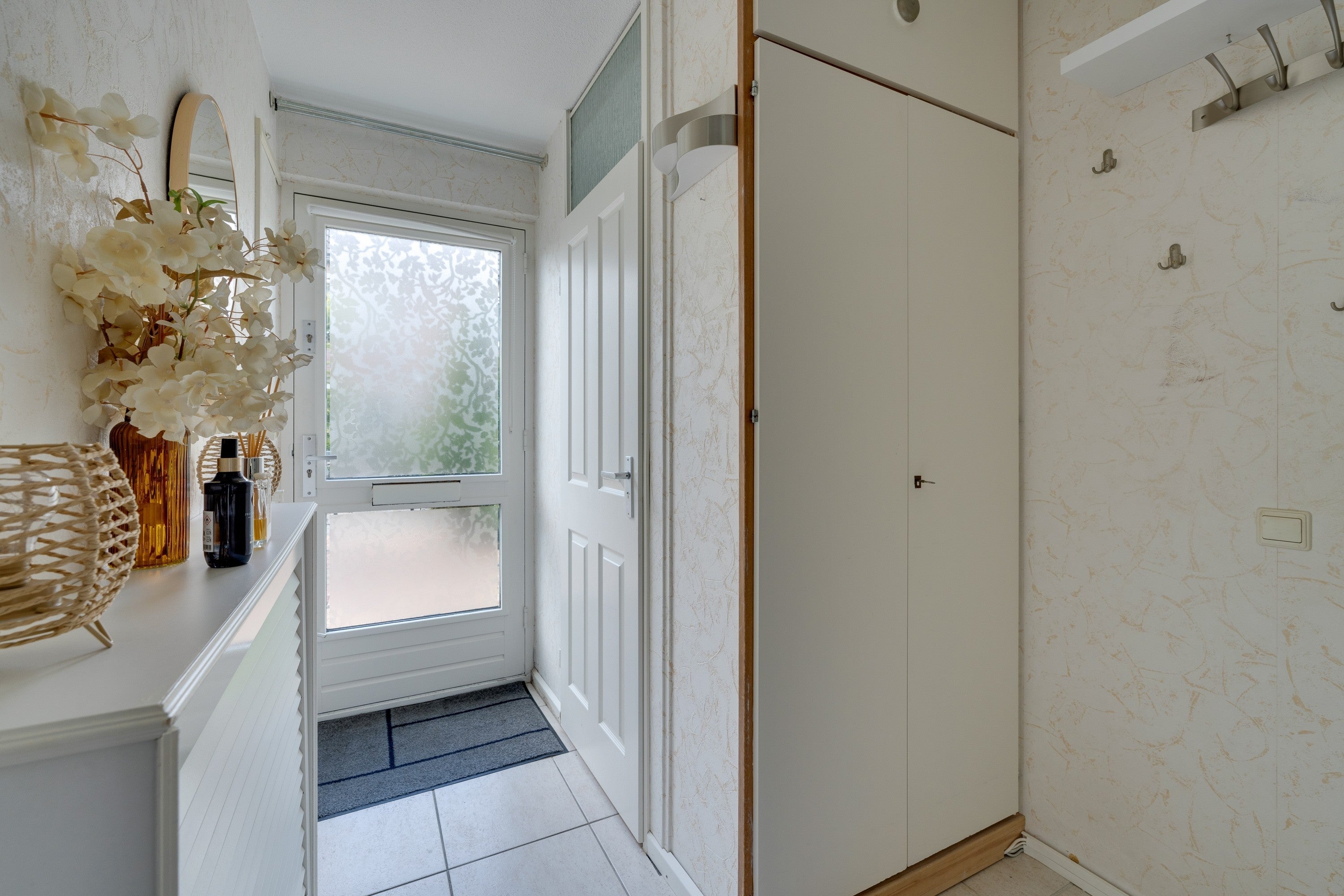 Tussenwoning te koop: Naardermeer 9, Purmerend
