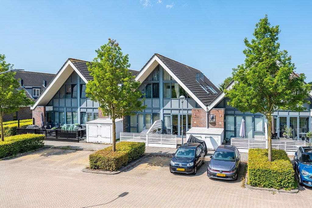 Huis Vuurdoornstraat 24 in Lisserbroek