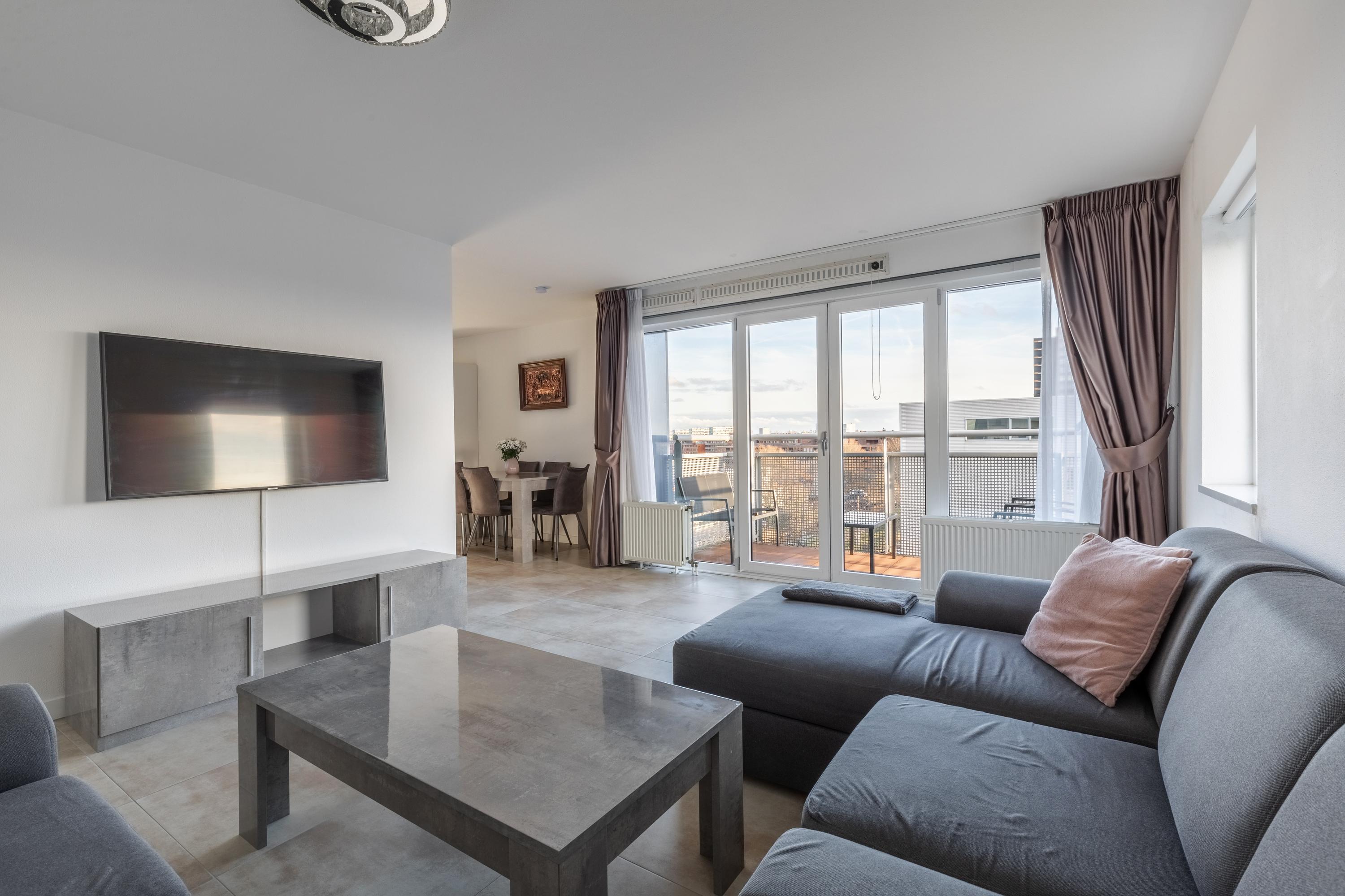 Appartement te koop: Ladogameerhof 175, Amsterdam