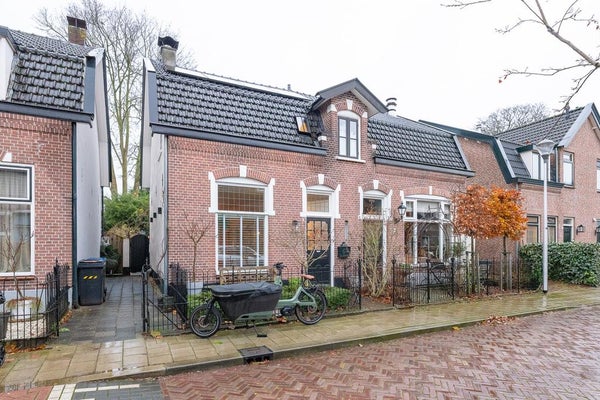 Melkweg 8