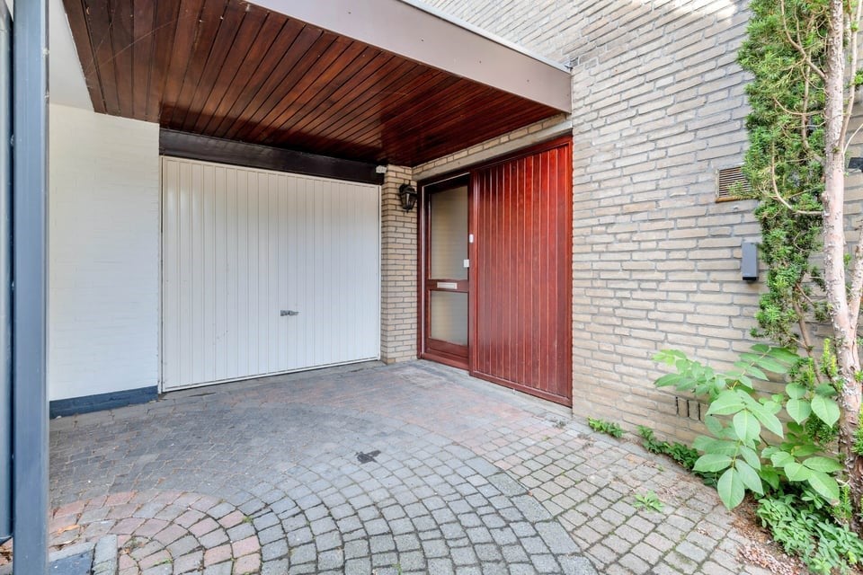 Tussenwoning te koop: Neptunushof 44, Maastricht