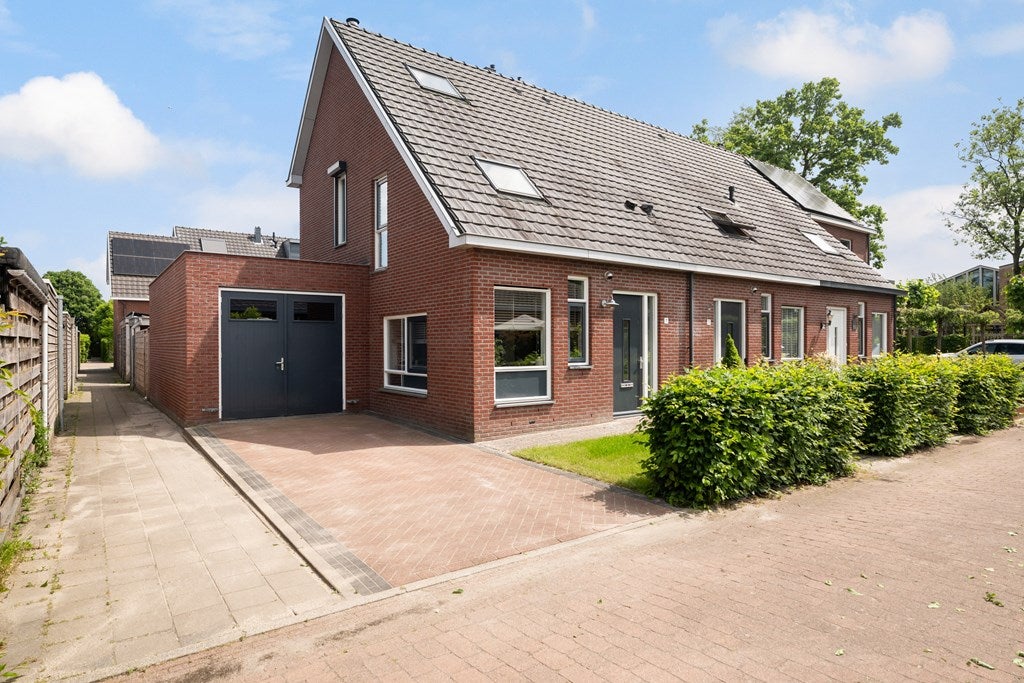 Huis Steekijzer 1 in Ederveen