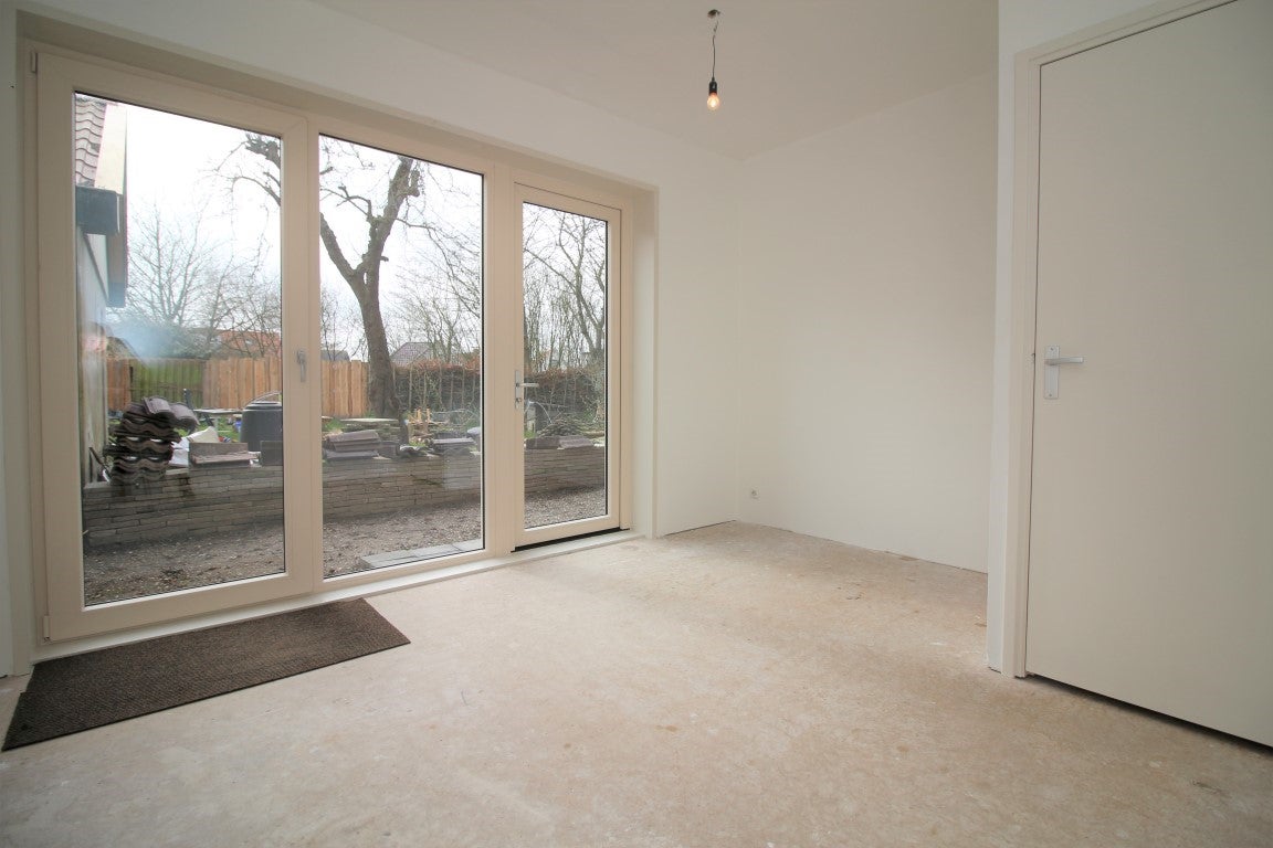 Appartement te huur: Dijkstraat 8, Kommerzijl