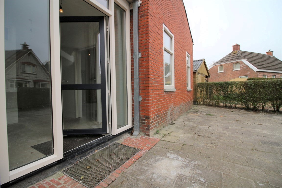 Appartement te huur: Dijkstraat 8, Kommerzijl