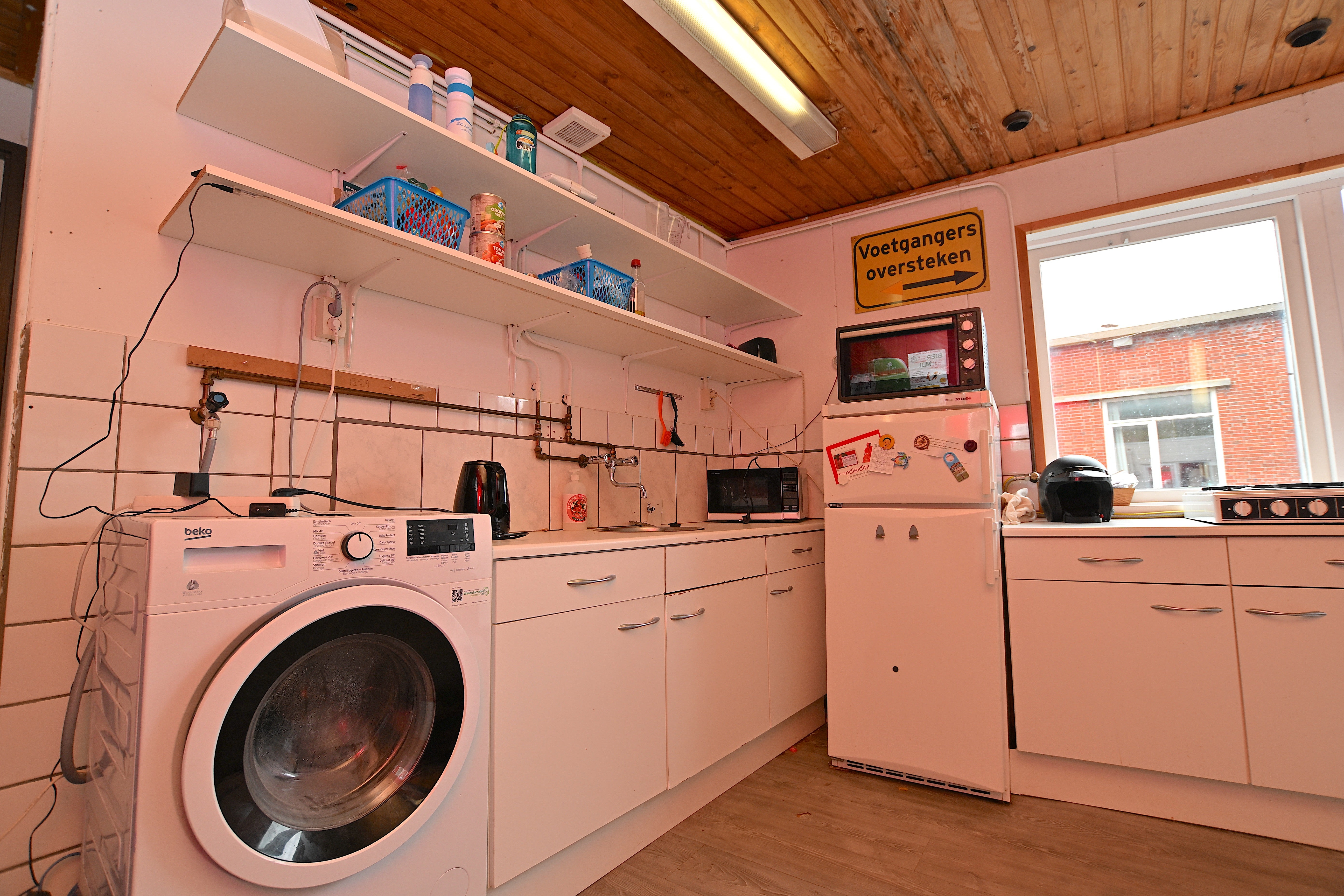 Kamer te huur: Meeuwerderweg 107-1, Groningen
