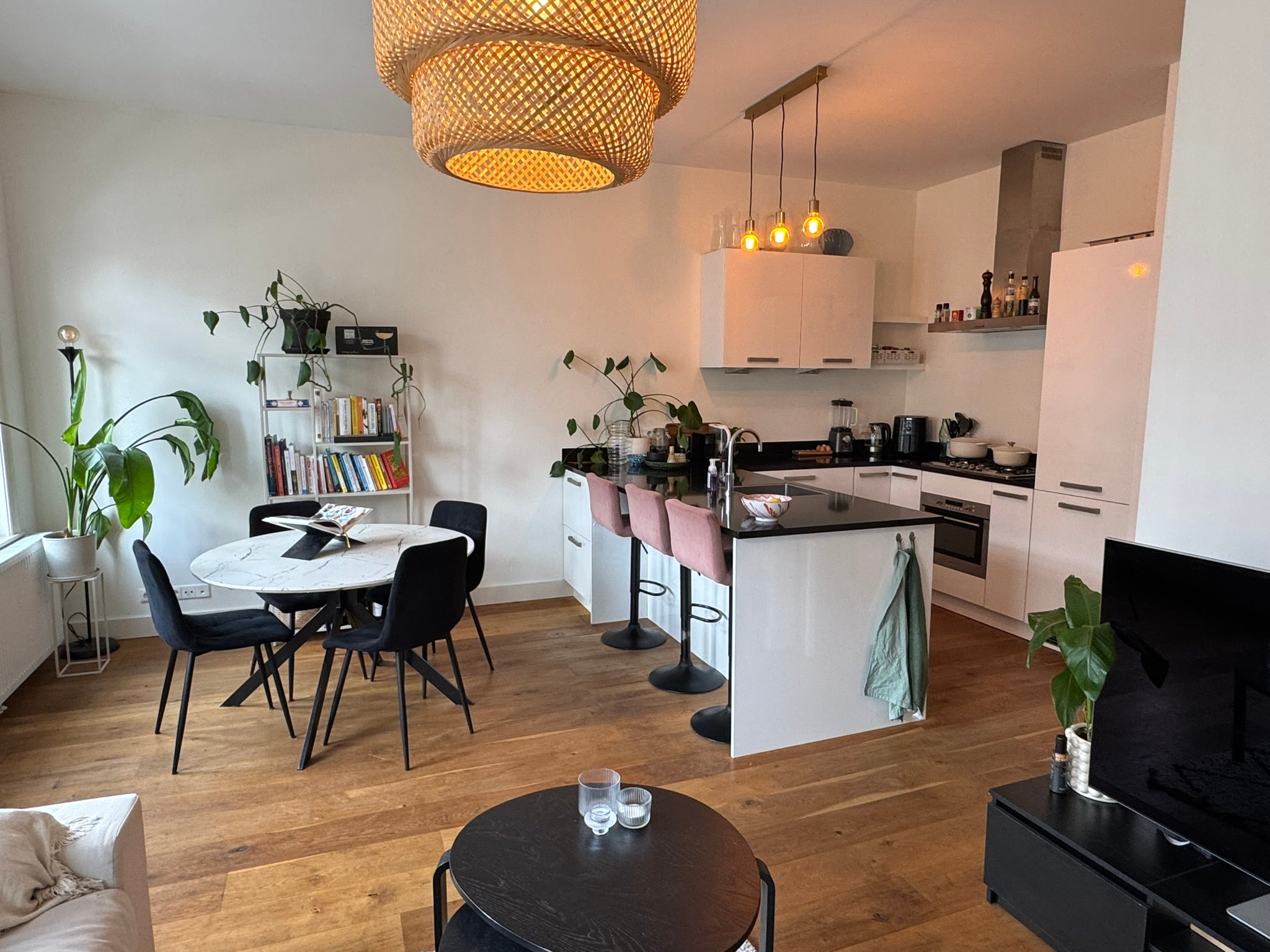 Te huur Appartement De Clercqstraat 87 2 in Amsterdam