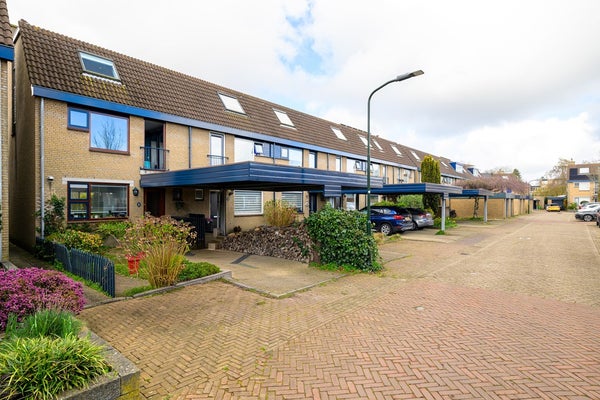 Huis Hooikamp 134 in Leidschendam