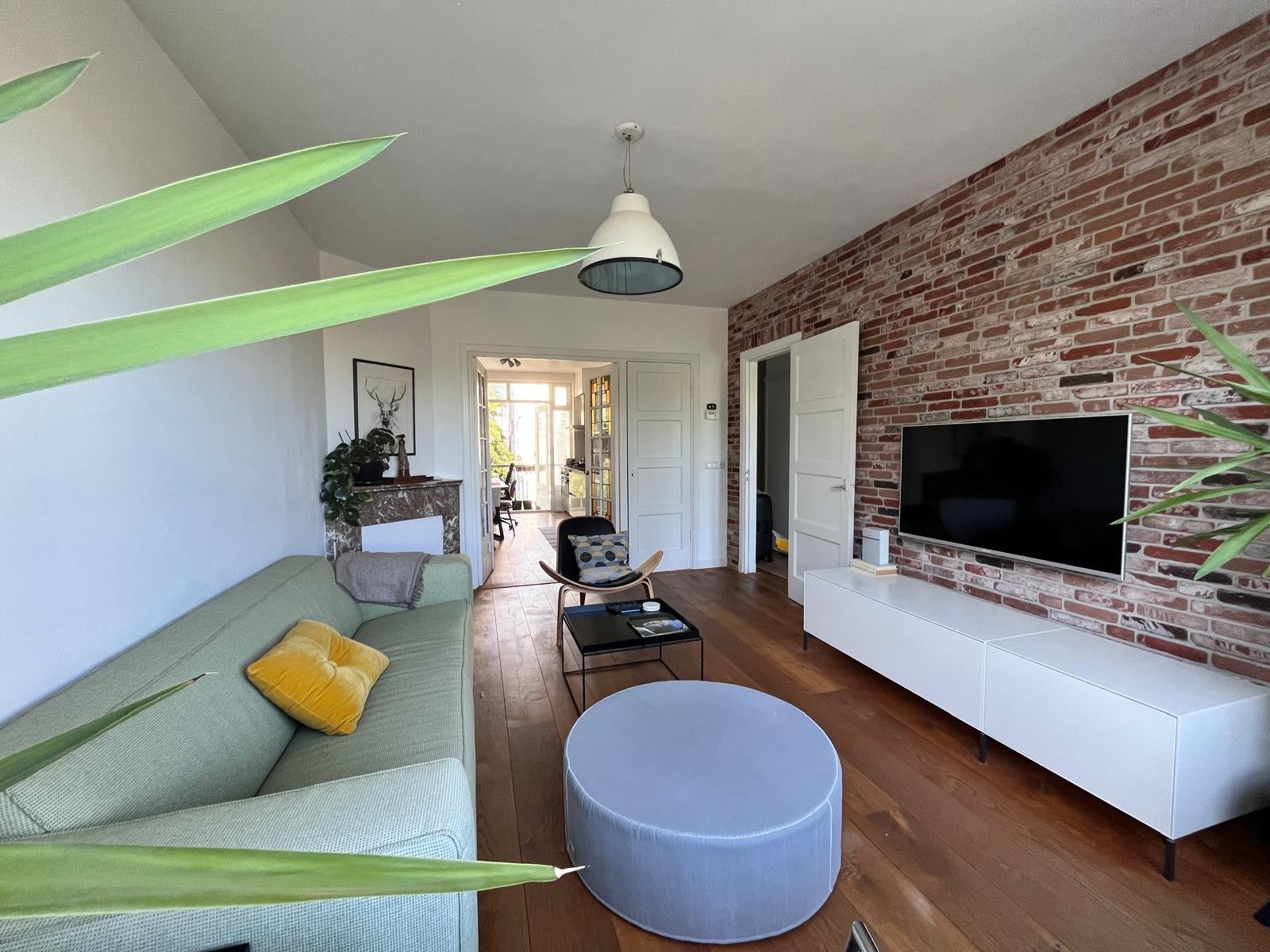 Appartement Van Tuyll van Serooskerkenweg in Amsterdam