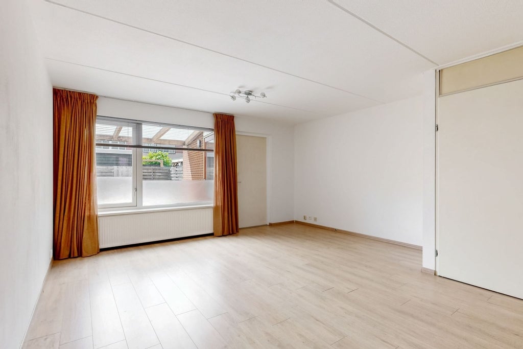 Tussenwoning te huur: Amelsgroet 12, Zuid-Scharwoude