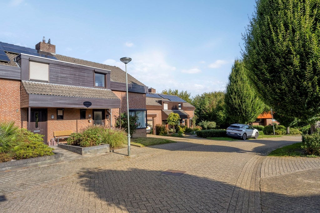 Tussenwoning te koop: Aan Het Beeker Kruis 19, Beek