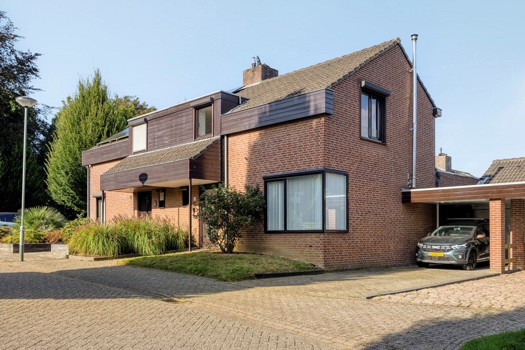 Tussenwoning te koop: Aan Het Beeker Kruis 19, Beek