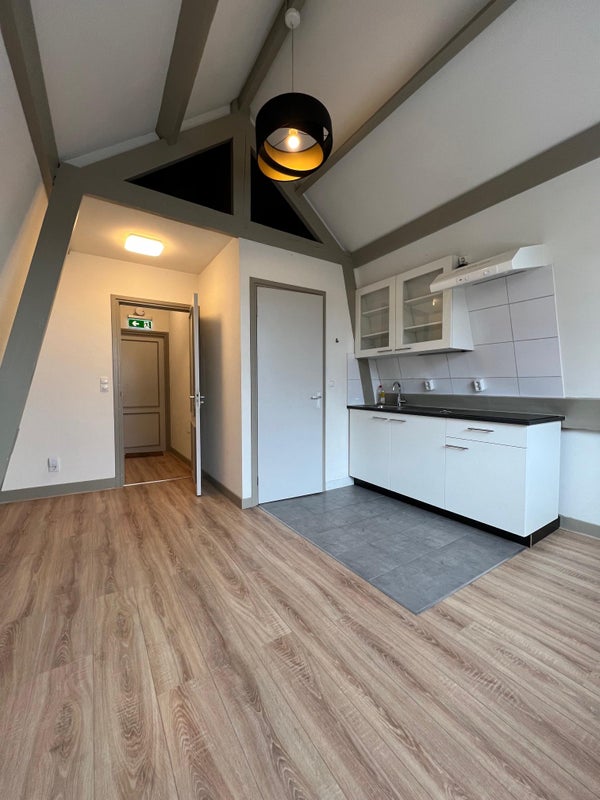 Te huur: Studio Vest in Dordrecht