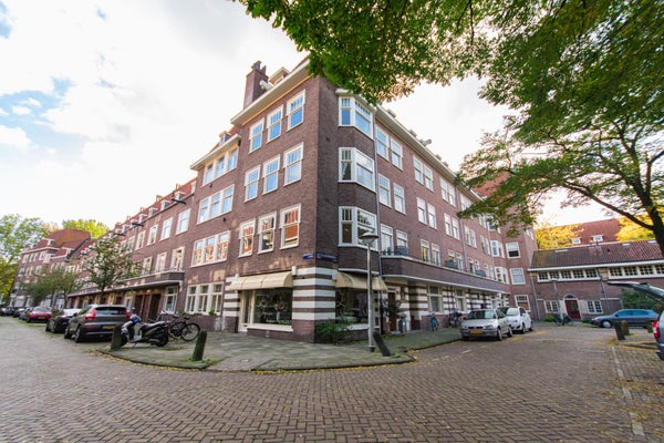 Te huur: Appartement Van Tuyll van Serooskerkenplein 37 1 in Amsterdam