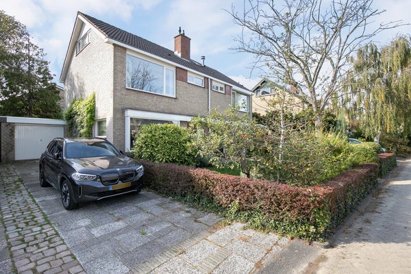 Huis te koop Christiaan Huygenslaan 28 in Spijkenisse voor € 410.000