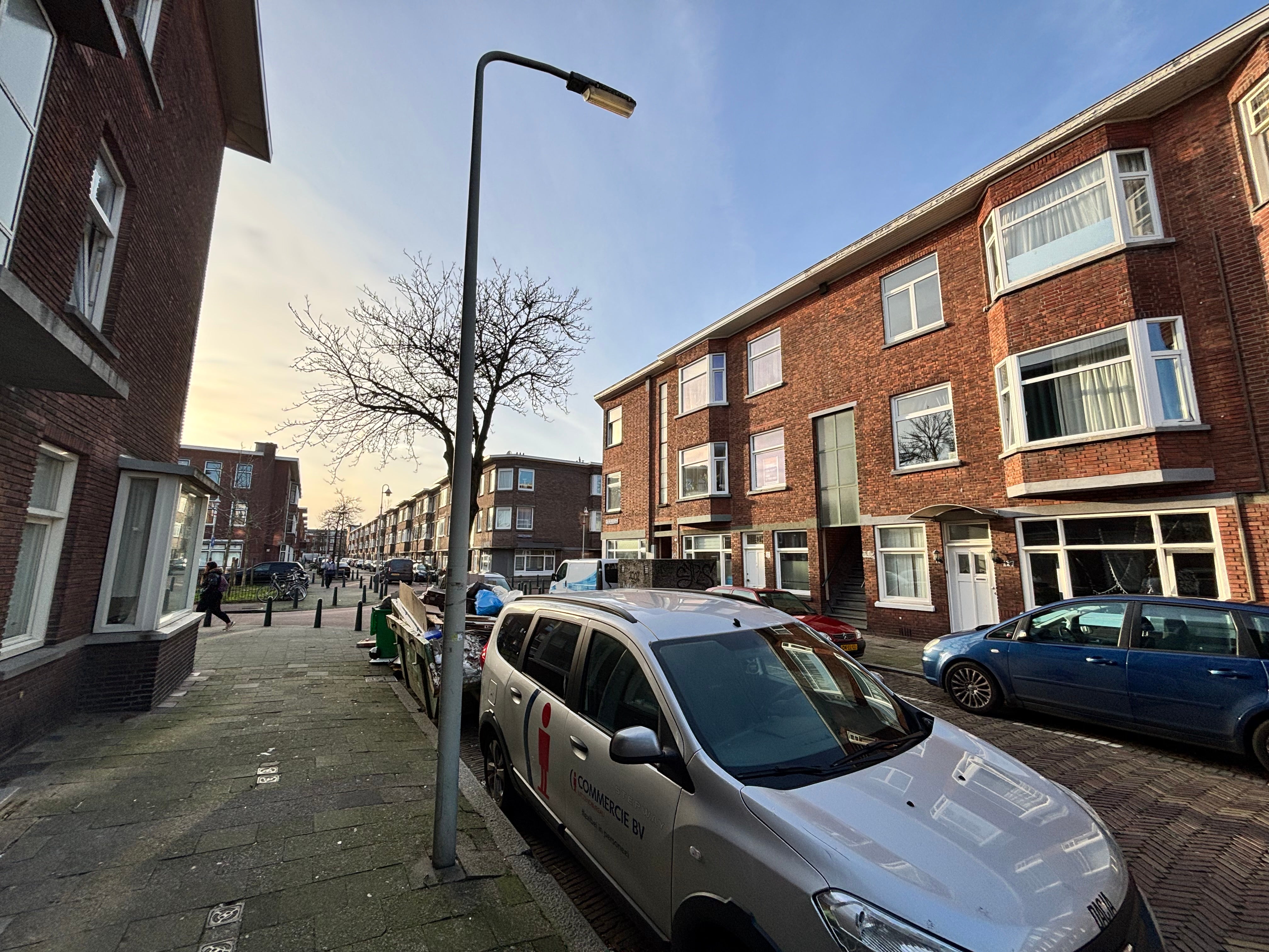 Flat Jan ten Brinkstraat 125 Kamer 1