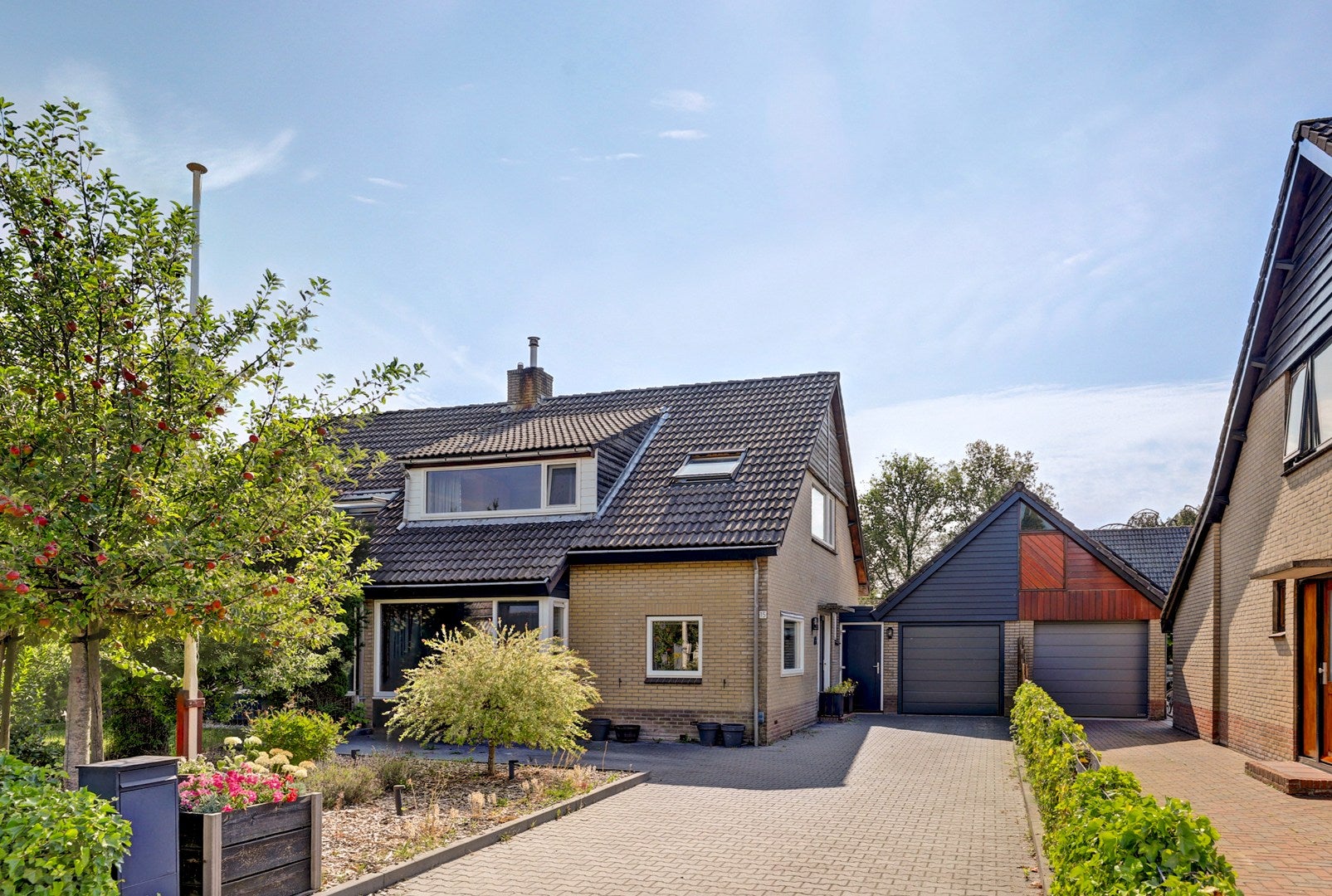 Huis Achterbosk 15 in Menaam