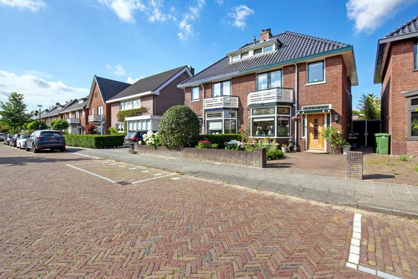 Huis te koop Hendrik Burgerstraat 64 in Beverwijk voor € 575.000